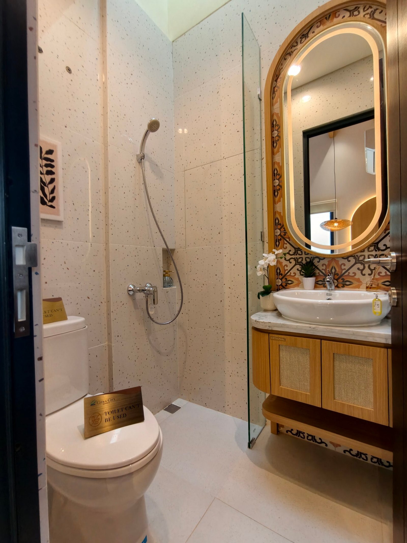 filter: 0; fileterIntensity: 0.000000; filterMask: 0; captureOrientation: 90;
niceRunStatus: 2; hdrForward: 4; shaking: 0.000000; highlight: 0; motionR: 0; algolist: 0;
multi-frame: 1;
brp_mask: 0;
brp_del_th: 0.0000,0.0000;
brp_del_sen: 0.0000,0.0000;
delta:1;
bokeh:1;
ispap:1;
papproctime: 2026:01:07 13:44:06;
module: photo;hw-remosaic: false;touch: (-1.0, -1.0);sceneMode: 13107200;cct_value: 0;AI_Scene: (-1, -1);aec_lux: 204.0;aec_lux_index: 0;albedo:  ;confidence:  ;motionLevel: -1;weatherinfo: weather：null, icon:null, weatherInfo:100;temperature: 38;zeissColor: bright;