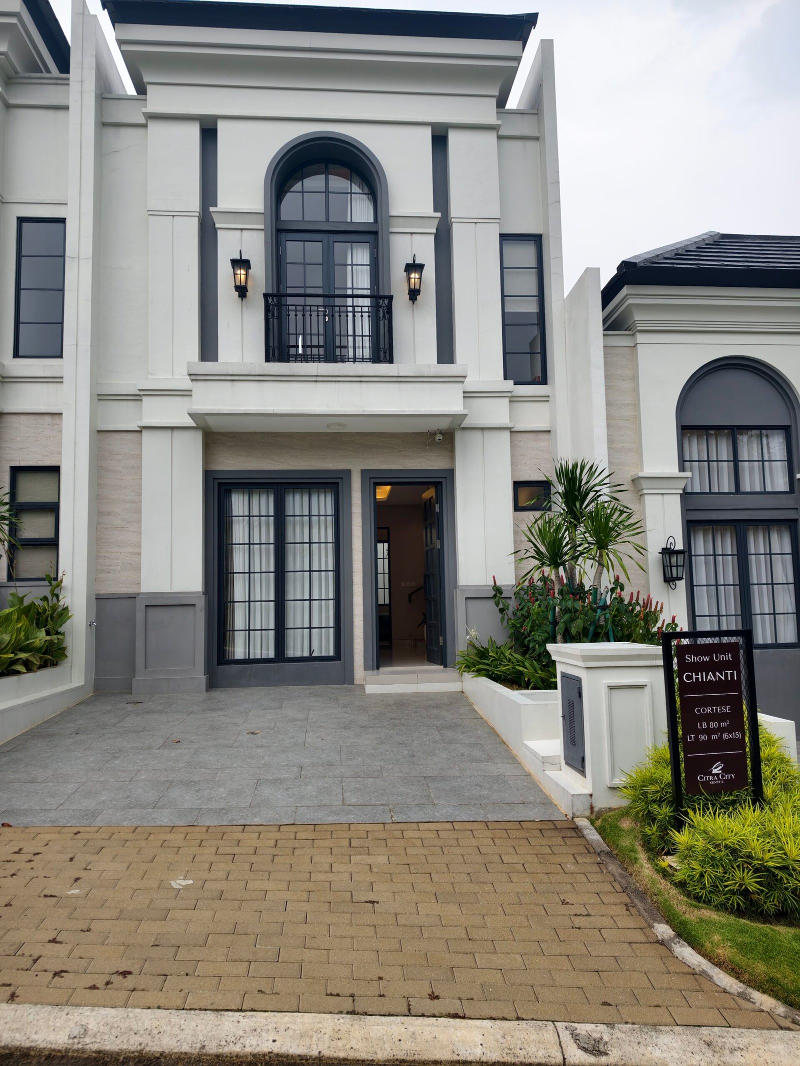 format: 0; filter: 0; fileterIntensity: 0.0; filterMask: 0; captureOrientation: 90;
runfunc: 0; algolist: 0;
multi-frame: 1;
brp_mask:0;
brp_del_th:0.0000,0.0000;
brp_del_sen:0.0000,0.0000;
motionR: 0;
delta:1;
bokeh:1;
module: photo;hw-remosaic: false;touch: (-1.0, -1.0);sceneMode: 13107200;cct_value: 0;AI_Scene: (-1, -1);aec_lux: 254.0;aec_lux_index: 0;albedo:  ;confidence:  ;motionLevel: -1;weatherinfo: weather?null, icon:null, weatherInfo:100;temperature: 37;zeissColor: bright;