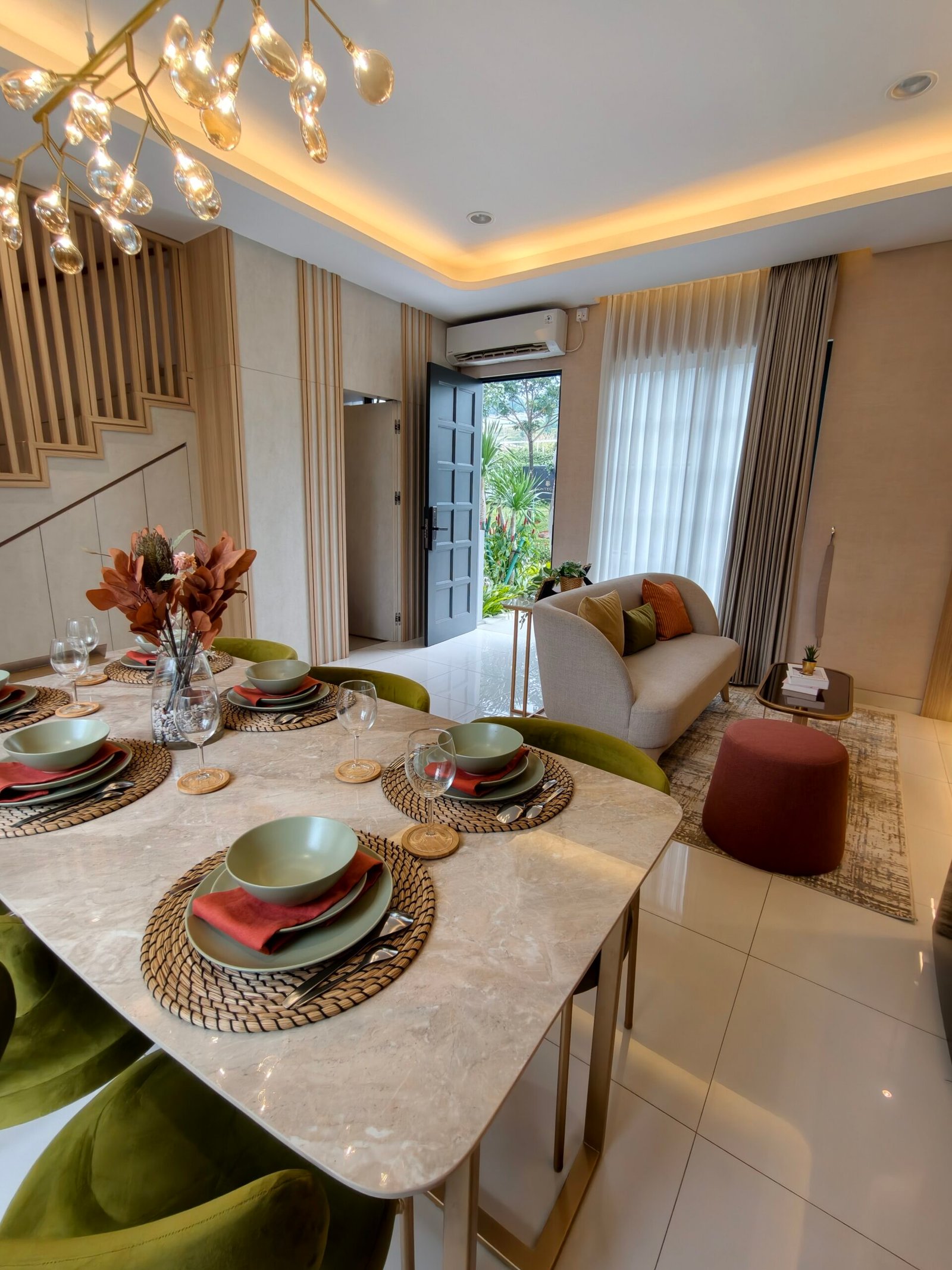 format: 0; filter: 0; fileterIntensity: 0.0; filterMask: 0; captureOrientation: 90;
runfunc: 0; algolist: 0;
multi-frame: 1;
brp_mask:0;
brp_del_th:0.0000,0.0000;
brp_del_sen:0.0000,0.0000;
motionR: 0;
delta:1;
bokeh:1;
module: photo;hw-remosaic: false;touch: (-1.0, -1.0);sceneMode: 13107200;cct_value: 0;AI_Scene: (-1, -1);aec_lux: 197.0;aec_lux_index: 0;albedo:  ;confidence:  ;motionLevel: 0;weatherinfo: weather?null, icon:null, weatherInfo:100;temperature: 37;zeissColor: bright;