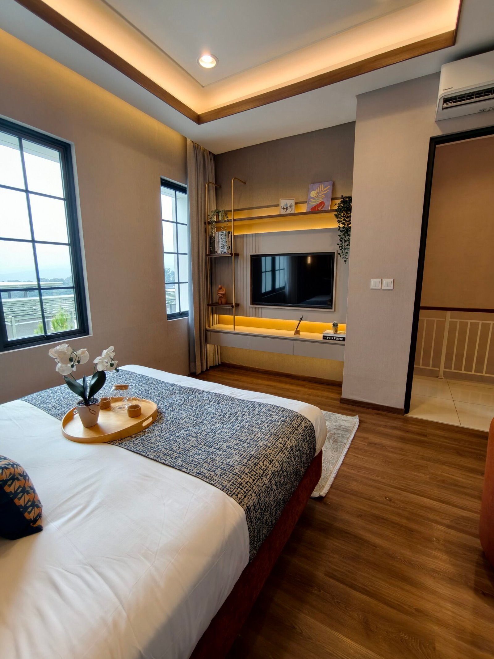 format: 0; filter: 0; fileterIntensity: 0.0; filterMask: 0; captureOrientation: 90;
runfunc: 0; algolist: 0;
multi-frame: 1;
brp_mask:0;
brp_del_th:0.0000,0.0000;
brp_del_sen:0.0000,0.0000;
motionR: 0;
delta:1;
bokeh:1;
module: photo;hw-remosaic: false;touch: (-1.0, -1.0);sceneMode: 13107200;cct_value: 0;AI_Scene: (-1, -1);aec_lux: 206.0;aec_lux_index: 0;albedo:  ;confidence:  ;motionLevel: 0;weatherinfo: weather?null, icon:null, weatherInfo:100;temperature: 38;zeissColor: bright;