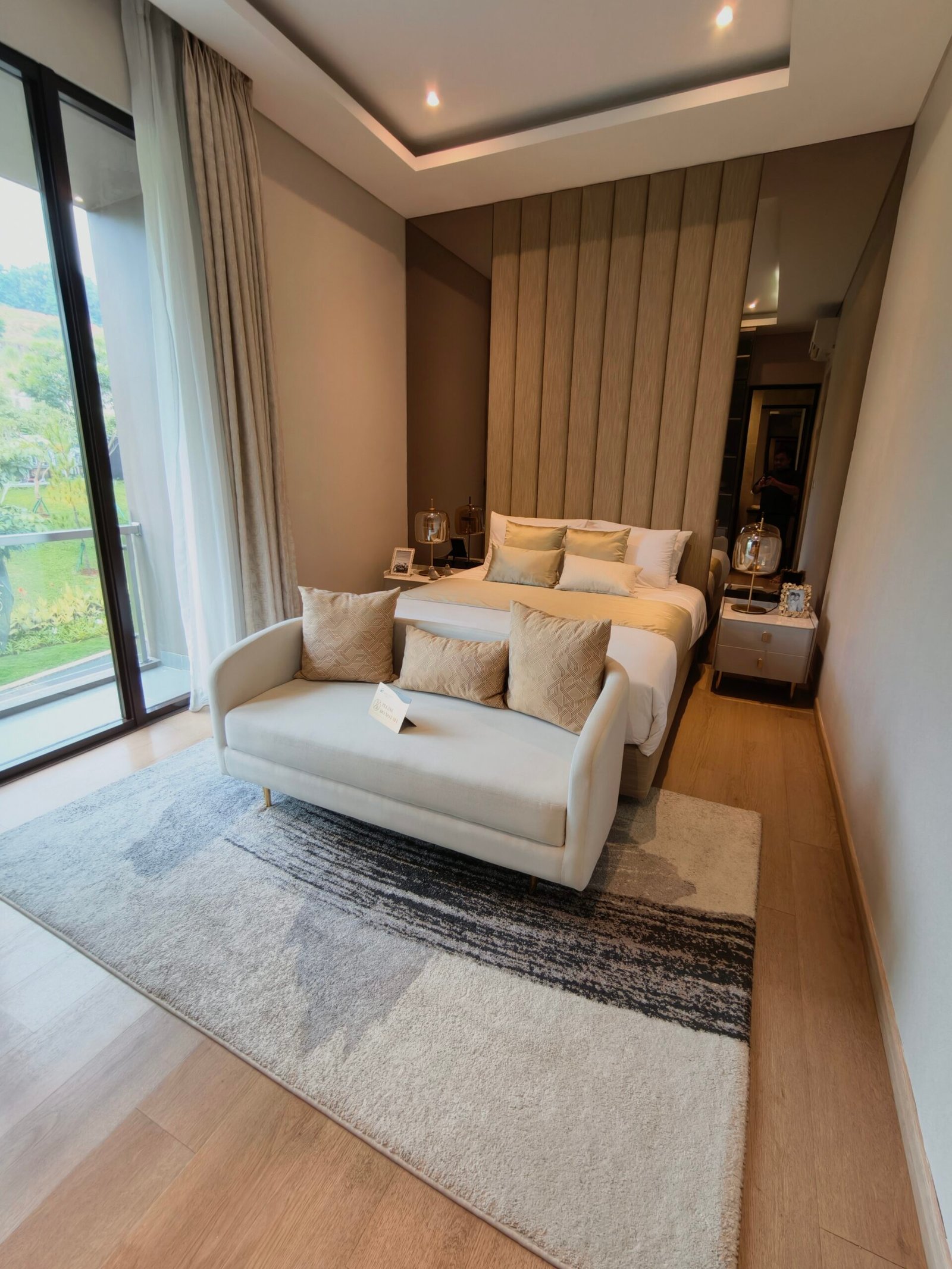 format: 0; filter: 102; fileterIntensity: 0.8; filterMask: 0; captureOrientation: 90;
runfunc: 0; algolist: 0;
multi-frame: 1;
brp_mask:0;
brp_del_th:0.0000,0.0000;
brp_del_sen:0.0000,0.0000;
motionR: 0;
delta:1;
bokeh:1;
module: photo;hw-remosaic: false;touch: (-1.0, -1.0);sceneMode: 12582912;cct_value: 0;AI_Scene: (-1, -1);aec_lux: 288.0;aec_lux_index: 0;albedo: ;confidence: ;motionLevel: 0;weatherinfo: weather?null, icon:null, weatherInfo:100;temperature: 38;zeissColor: bright;