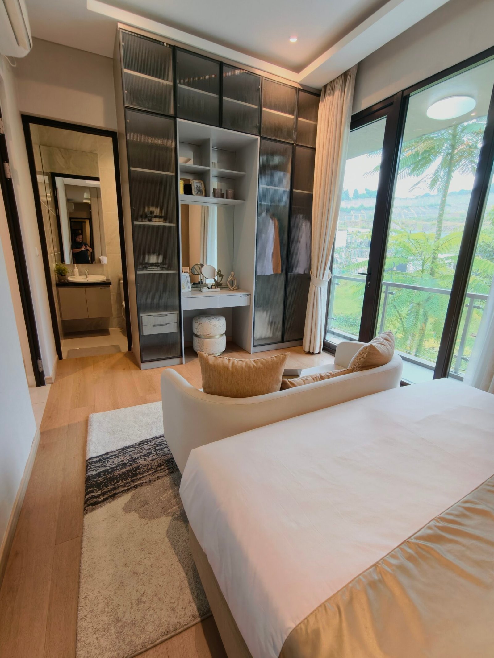 format: 0; filter: 102; fileterIntensity: 0.8; filterMask: 0; captureOrientation: 90;
runfunc: 0; algolist: 0;
multi-frame: 1;
brp_mask:0;
brp_del_th:0.0000,0.0000;
brp_del_sen:0.0000,0.0000;
motionR: 0;
delta:1;
bokeh:1;
module: photo;hw-remosaic: false;touch: (-1.0, -1.0);sceneMode: 12582912;cct_value: 0;AI_Scene: (-1, -1);aec_lux: 275.0;aec_lux_index: 0;albedo: ;confidence: ;motionLevel: 0;weatherinfo: weather?null, icon:null, weatherInfo:100;temperature: 38;zeissColor: bright;