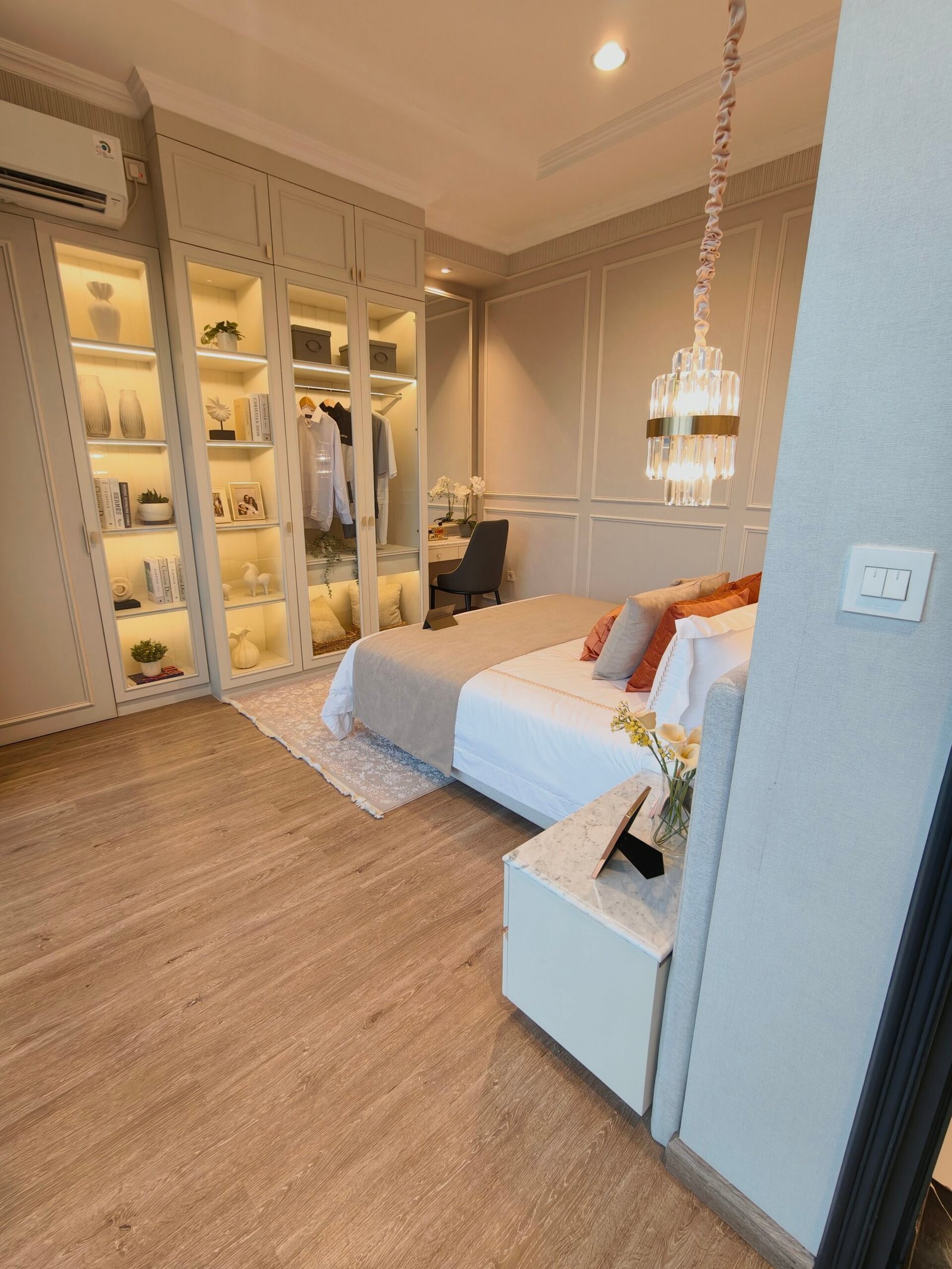 format: 0; filter: 102; fileterIntensity: 0.8; filterMask: 0; captureOrientation: 90;
runfunc: 0; algolist: 0;
multi-frame: 1;
brp_mask:0;
brp_del_th:0.0000,0.0000;
brp_del_sen:0.0000,0.0000;
motionR: 0;
delta:1;
bokeh:1;
module: photo;hw-remosaic: false;touch: (-1.0, -1.0);sceneMode: 12582912;cct_value: 0;AI_Scene: (-1, -1);aec_lux: 249.0;aec_lux_index: 0;albedo:  ;confidence:  ;motionLevel: -1;weatherinfo: weather?null, icon:null, weatherInfo:100;temperature: 34;zeissColor: bright;