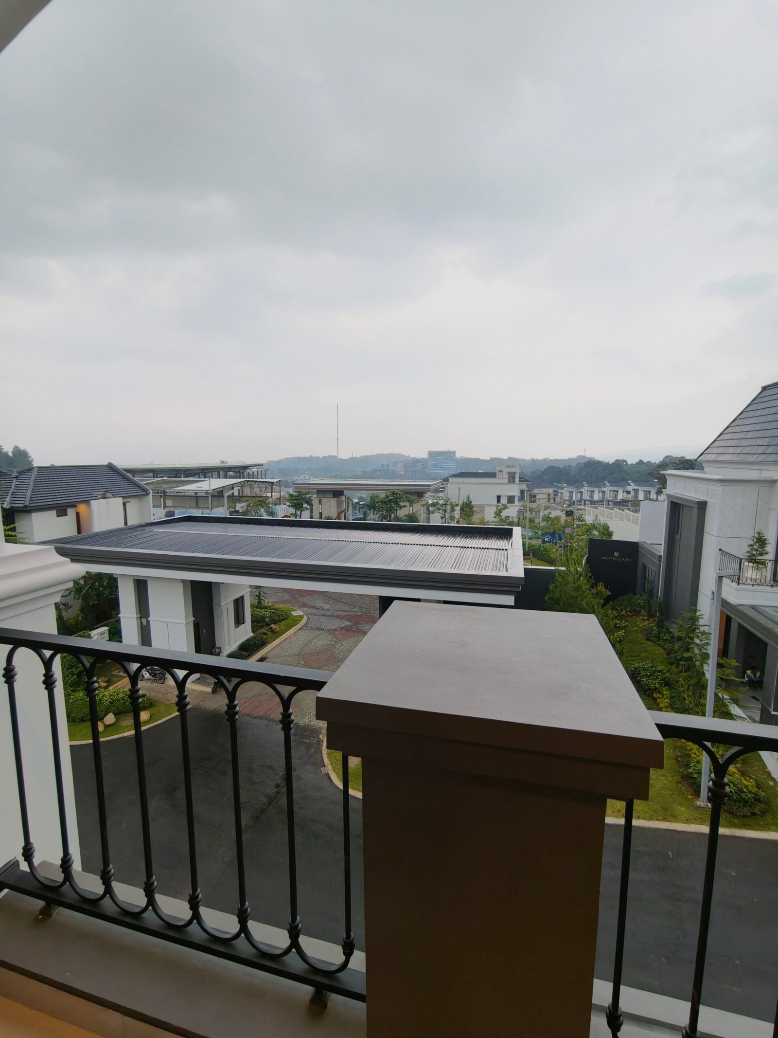 format: 0; filter: 102; fileterIntensity: 0.8; filterMask: 0; captureOrientation: 90;
runfunc: 0; algolist: 0;
multi-frame: 1;
brp_mask:0;
brp_del_th:0.0000,0.0000;
brp_del_sen:0.0000,0.0000;
motionR: 0;
delta:1;
bokeh:1;
module: photo;hw-remosaic: false;touch: (-1.0, -1.0);sceneMode: 12582912;cct_value: 0;AI_Scene: (-1, -1);aec_lux: 227.0;aec_lux_index: 0;albedo:  ;confidence:  ;motionLevel: -1;weatherinfo: weather?null, icon:null, weatherInfo:100;temperature: 34;zeissColor: bright;