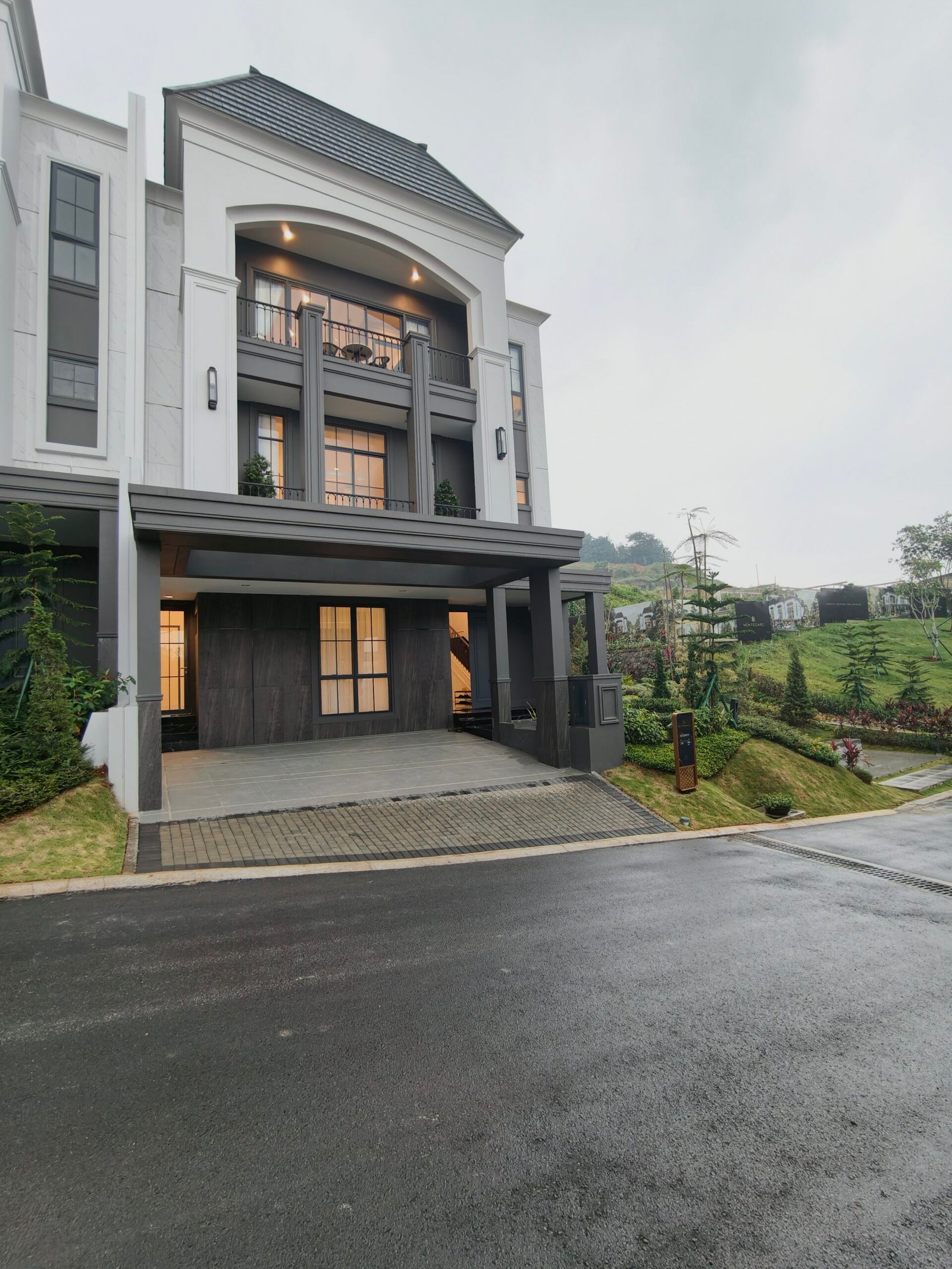 format: 0; filter: 102; fileterIntensity: 0.8; filterMask: 0; captureOrientation: 90;
runfunc: 0; algolist: 0;
multi-frame: 1;
brp_mask:0;
brp_del_th:0.0000,0.0000;
brp_del_sen:0.0000,0.0000;
motionR: 0;
delta:1;
bokeh:1;
module: photo;hw-remosaic: false;touch: (-1.0, -1.0);sceneMode: 12582912;cct_value: 0;AI_Scene: (23, 0);aec_lux: 172.0;aec_lux_index: 0;albedo:  ;confidence:  ;motionLevel: -1;weatherinfo: weather?null, icon:null, weatherInfo:100;temperature: 33;zeissColor: bright;