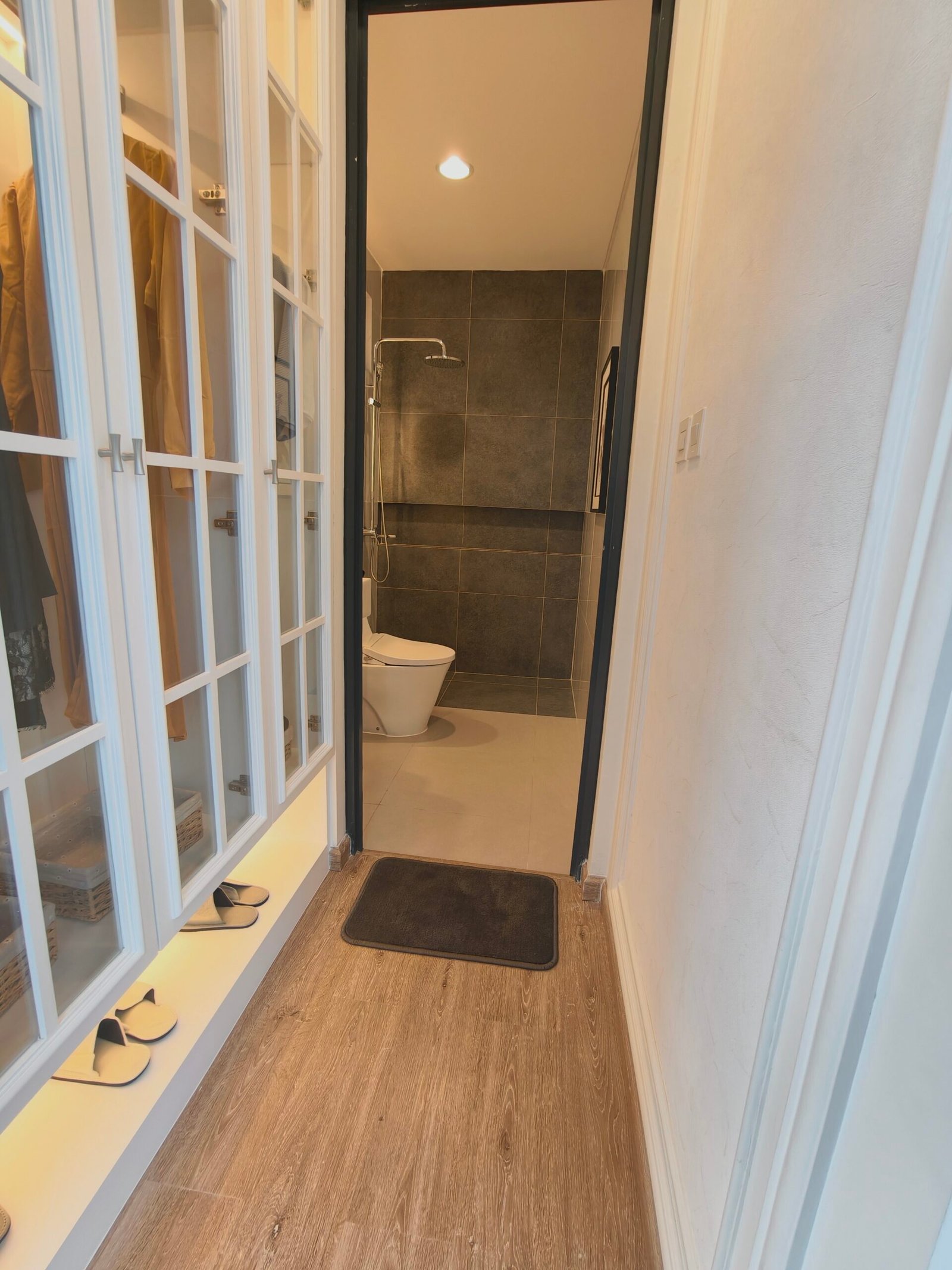 format: 0; filter: 102; fileterIntensity: 0.8; filterMask: 0; captureOrientation: 90;
runfunc: 0; algolist: 0;
multi-frame: 1;
brp_mask:0;
brp_del_th:0.0000,0.0000;
brp_del_sen:0.0000,0.0000;
motionR: 0;
delta:1;
bokeh:1;
module: photo;hw-remosaic: false;touch: (-1.0, -1.0);sceneMode: 12582912;cct_value: 0;AI_Scene: (-1, -1);aec_lux: 229.0;aec_lux_index: 0;albedo:  ;confidence:  ;motionLevel: -1;weatherinfo: weather?null, icon:null, weatherInfo:100;temperature: 36;zeissColor: bright;