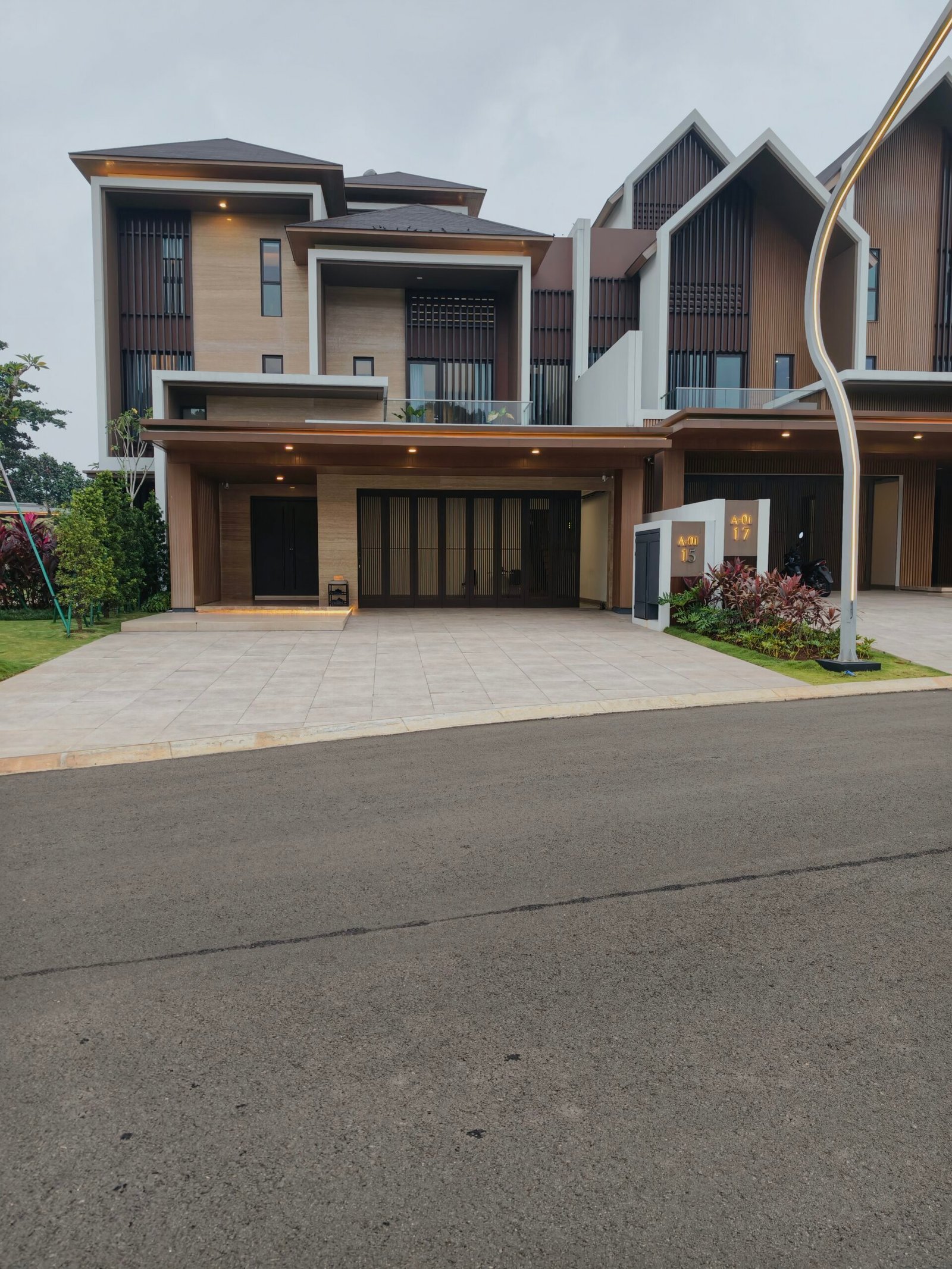 format: 3; filter: 102; fileterIntensity: 0.8; filterMask: 0; captureOrientation: 90;
runfunc: 0; algolist: 0;
multi-frame: 1;
brp_mask:0;
brp_del_th:0.0000,0.0000;
brp_del_sen:0.0000,0.0000;
motionR: 0;
delta:1;
bokeh:1;
module: photo;hw-remosaic: false;touch: (-1.0, -1.0);sceneMode: 12582912;cct_value: 0;AI_Scene: (-1, -1);aec_lux: 232.0;aec_lux_index: 0;albedo:  ;confidence:  ;motionLevel: -1;weatherinfo: weather?null, icon:null, weatherInfo:100;temperature: 35;zeissColor: bright;